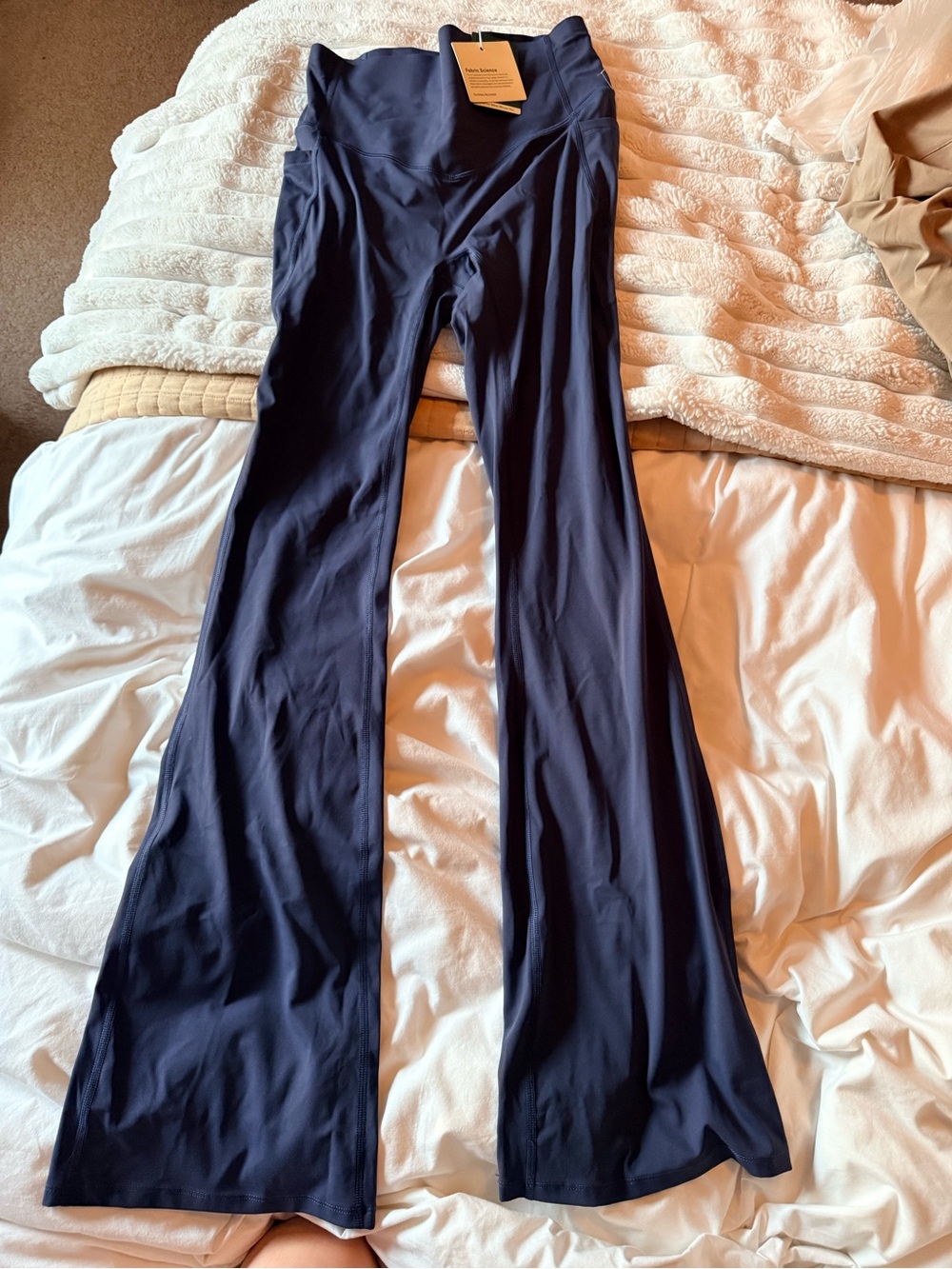 HALARA Navy Boot-Cut Flare Yoga Pants